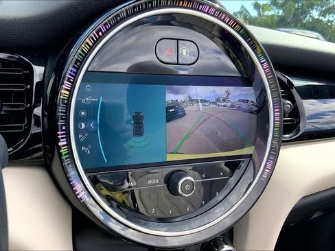 Used 2022 MINI Cooper S image 19