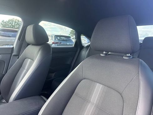 Used 2022 Honda Civic Sport image 11