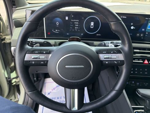 Used 2025 Hyundai Santa Cruz Limited image 12