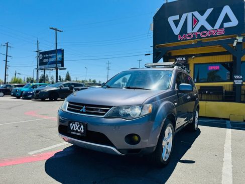 Used 2008 Mitsubishi Outlander XLS AWD/4WD image 1