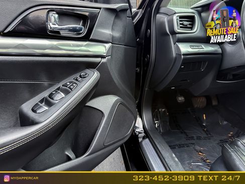 Used 2020 Nissan Maxima 3.5 SV w/ Floor Mat Group FWD image 12