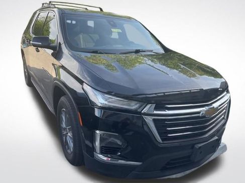 Used 2022 Chevrolet Traverse LT w/ LPO, 'HIT The Road' Package image 2