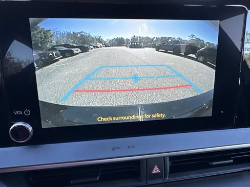 Certified 2024 Toyota Prius LE image 29