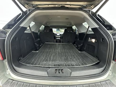 Used 2020 Ford Explorer XLT w/ Comfort Package image 27