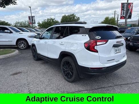 Used 2023 GMC Terrain SLE w/ Driver Convenience Package FWD image 12
