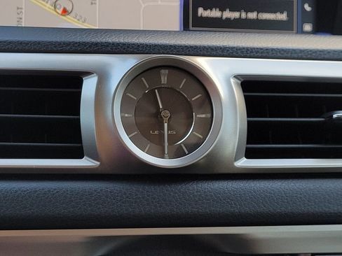 Used 2017 Lexus GS 200t F Sport image 25