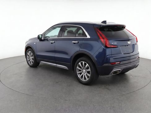 Used 2019 Cadillac XT4 Premium Luxury FWD image 3
