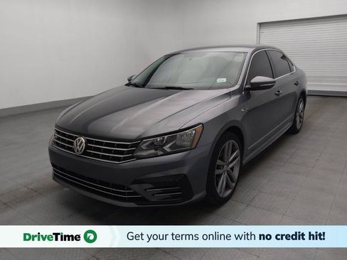 Used 2017 Volkswagen Passat 1.8T R-Line FWD image 1