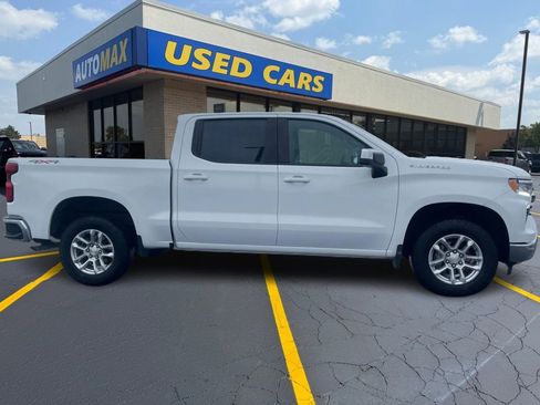 Used 2023 Chevrolet Silverado 1500 LT AWD/4WD image 2