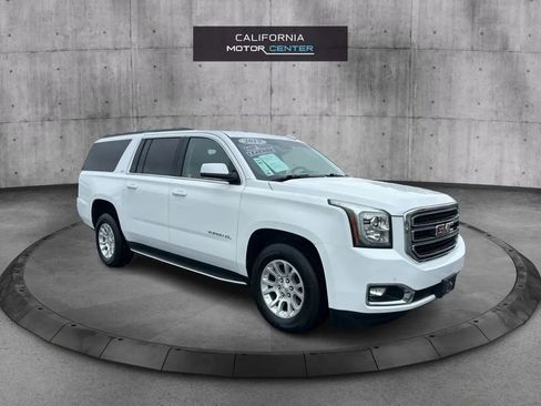 Used 2019 GMC Yukon XL SLT image 1