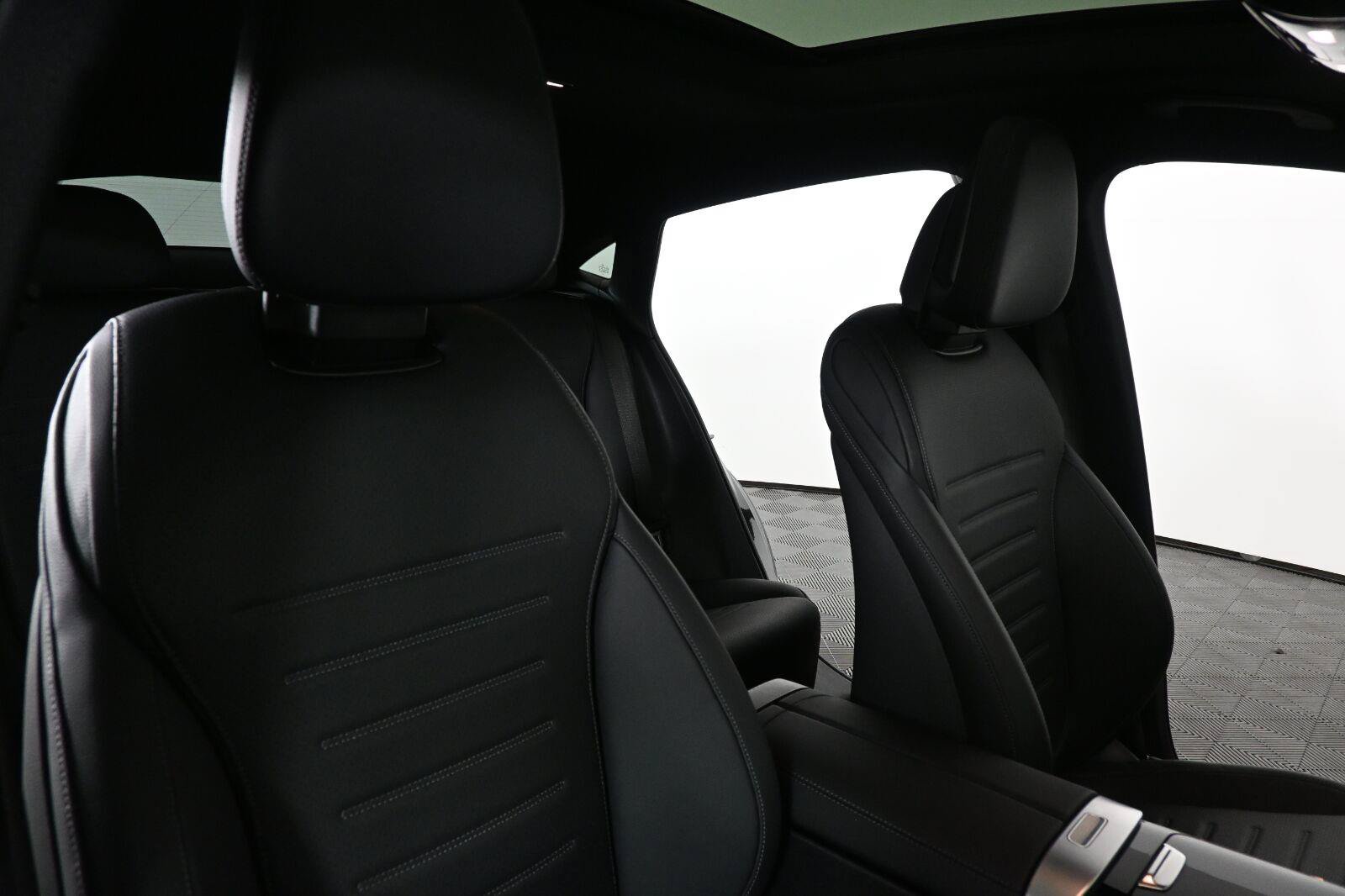 Used 2026 Mercedes-Benz GLC 300 4MATIC image 19