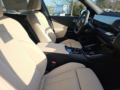 New 2026 BMW X3 xDrive30 w/ Premium Package image 10