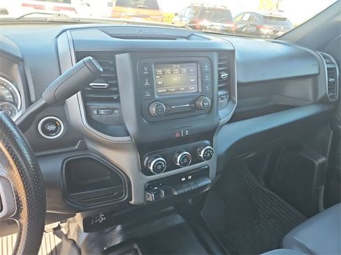 Used 2024 RAM 2500 Tradesman w/ Chrome Appearance Group image 11