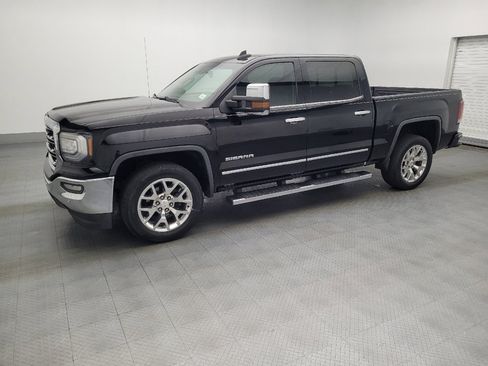 Used 2017 GMC Sierra 1500 SLT w/ SLT Premium Package image 2