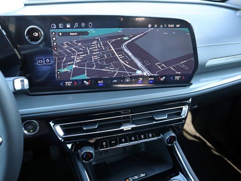 New 2026 Chevrolet Traverse LT w/ Midnight/Sport Edition image 12