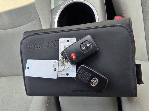 Used 2013 Toyota Prius Three FWD image 25