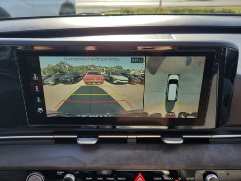 Used 2022 Kia Carnival SX image 34