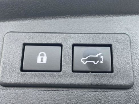 Used 2021 Subaru Outback Premium AWD/4WD image 11
