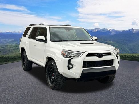 Used 2023 Toyota 4Runner TRD Off-Road Premium w/ Moonroof Package AWD/4WD image 8