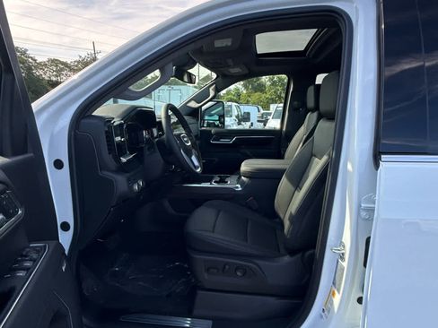 New 2026 GMC Sierra 3500 SLT w/ SLT Premium Package AWD/4WD image 34