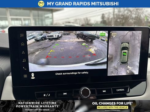 New 2026 Mitsubishi Outlander SE image 25