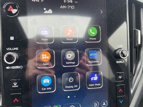 Used 2025 Subaru Forester Premium image 8