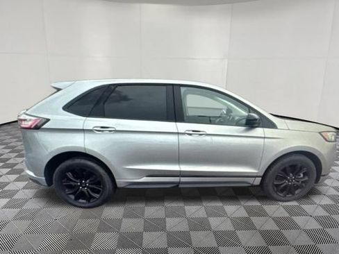 Used 2024 Ford Edge SE w/ Black Appearance Package AWD/4WD image 7
