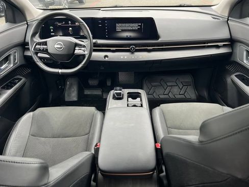 Used 2024 Nissan Ariya AWD image 12