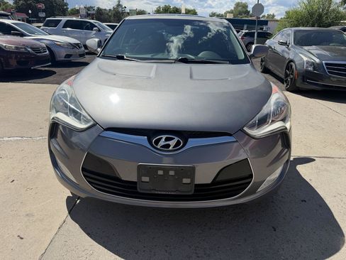 Used 2012 Hyundai Veloster w/ Style Pkg FWD image 10