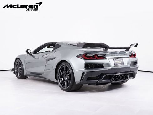 Used 2024 Chevrolet Corvette Z06 w/ Z07 Performance Package RWD image 3