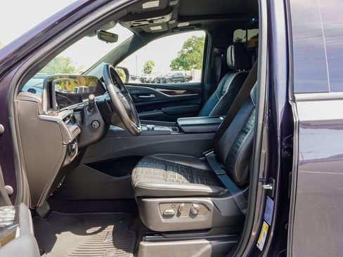 Used 2023 Cadillac Escalade Sport Platinum AWD/4WD image 14