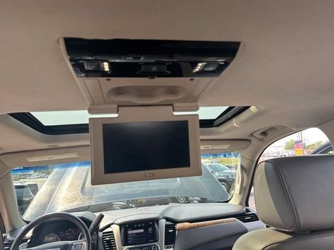 Used 2015 GMC Yukon XL Denali w/ Touring Package AWD/4WD image 21