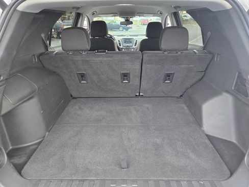 Used 2021 Chevrolet Equinox LT w/ Driver Convenience Package image 15