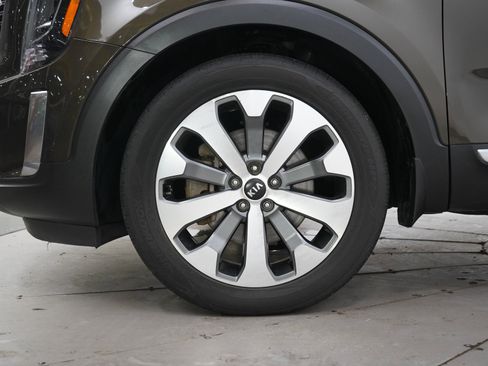 Used 2020 Kia Telluride S w/ S 8 Passenger Seating Package AWD/4WD image 29