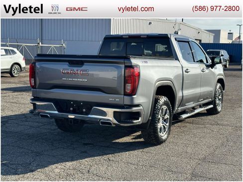 Used 2020 GMC Sierra 1500 SLE w/ SLE Value Package image 3