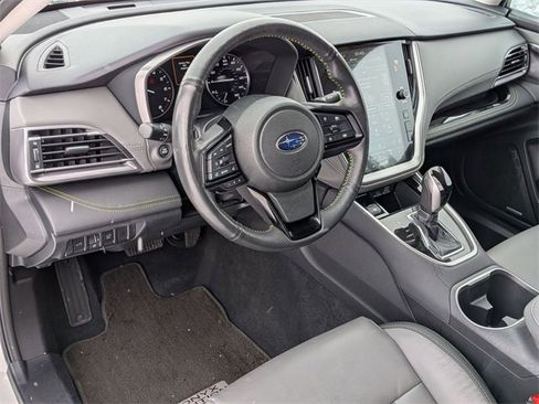 Used 2025 Subaru Outback Onyx Edition image 11