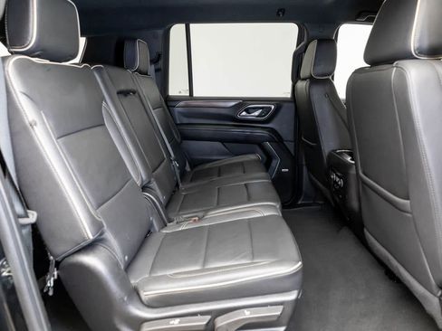 Used 2024 Chevrolet Suburban Premier image 13