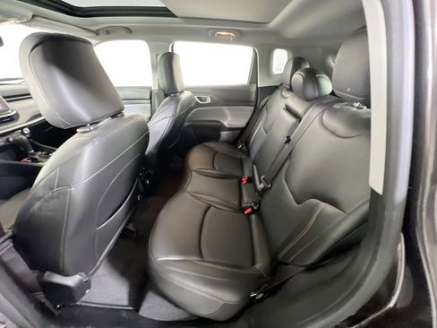 Used 2022 Jeep Compass Latitude w/ Sun and Sound Group image 23