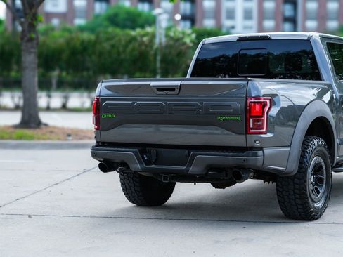 Used 2017 Ford F150 Raptor w/ Equipment Group 802A Luxury AWD/4WD image 25