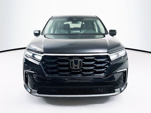 Used 2025 Honda Pilot EX-L image 2