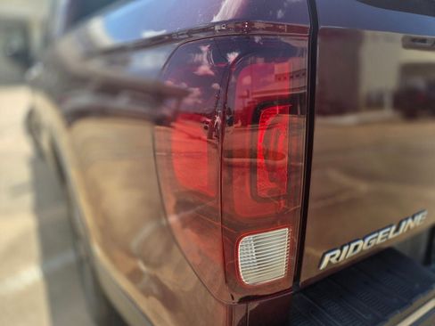 Used 2018 Honda Ridgeline RTL-E image 34
