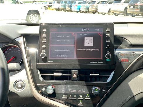 Used 2024 Toyota Camry XSE FWD image 17