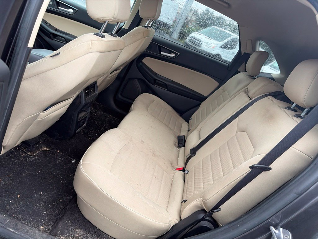 Used 2020 Ford Edge SE w/ Cargo Accessory Package AWD/4WD image 10