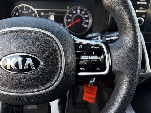Used 2021 Kia Sorento LX AWD/4WD image 26