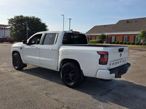 New 2026 Nissan Frontier SV w/ All-Weather Content Package RWD image 8