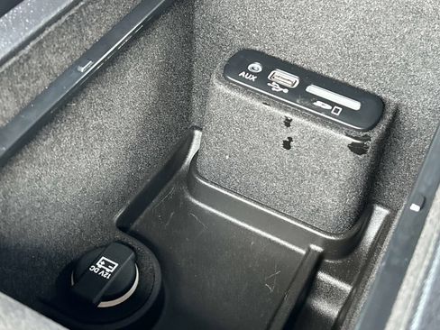 Used 2016 Chrysler 300 S AWD/4WD image 29