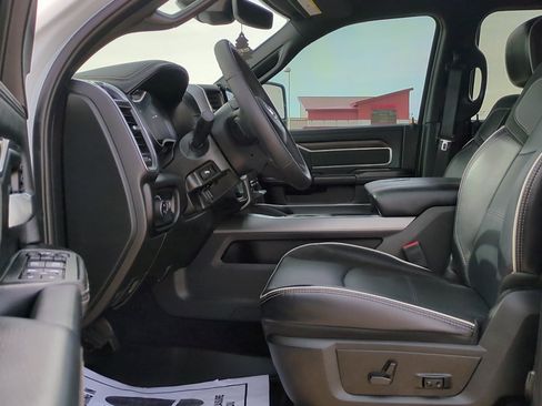 Used 2025 RAM 2500 Laramie image 15