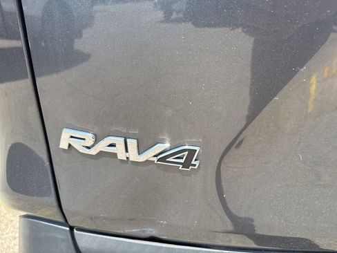 Used 2023 Toyota RAV4 XLE w/ Convenience Package AWD/4WD image 5