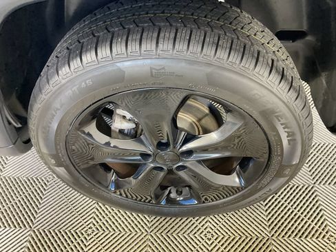 Used 2019 Jeep Compass Latitude AWD/4WD image 6