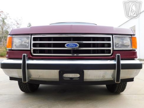 Used 1990 Ford F150 2WD Regular Cab image 3